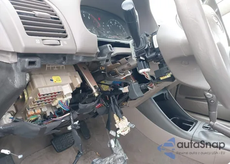 2002 Toyota Camry Le из США, поврежденный, VIN 4T1BE32K52U632588